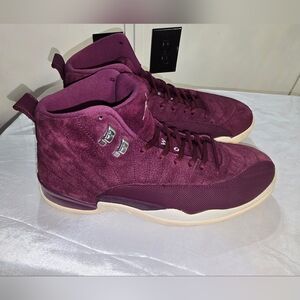 Air Jordan 12 Retro Bordeaux Jumpman Sneakers Size US 11
